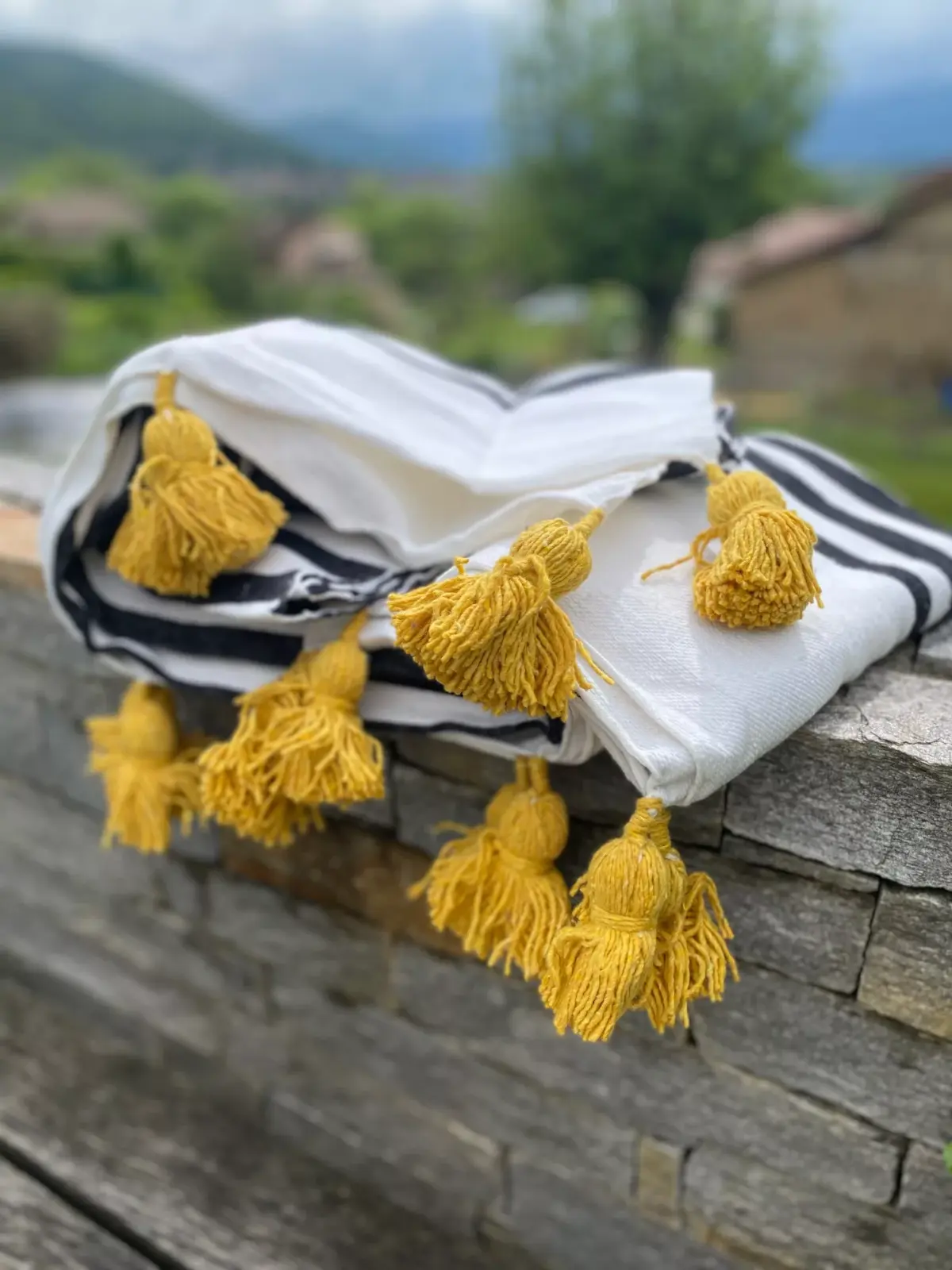 Handmade Throw with Tassels – Cozy & Boho Style Blanket - Image 6