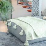 Handmade Throw with Tassels – Cozy & Boho Style Blanket