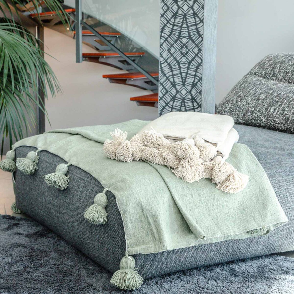 Handmade Throw with Tassels – Cozy & Boho Style Blanket - Image 5