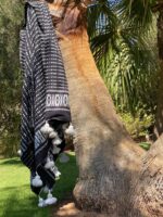 Handmade Throw with Tassels – Cozy & Boho Style Blanket - Image 2