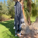 Handmade Throw with Tassels – Cozy & Boho Style Blanket - Image 4