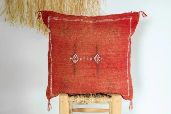 🌿 Moroccan Cactus Silk Pillow Cover – Handwoven Artisan Décor