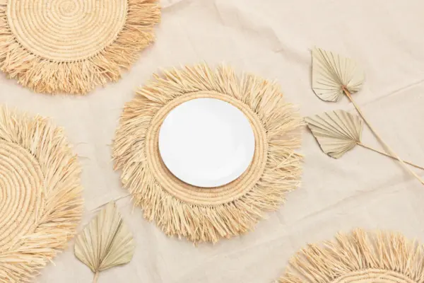 Raffia Placemat / Fringed Raffia Coaster