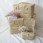 Craft trunk in palm - Image 2