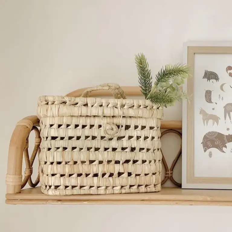 Large Handwoven Palm Leaf Vanity Basket – Natural Handmade Storage Organizer