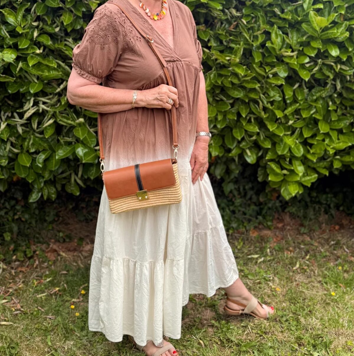 Unique Handmade Leather & Raffia Bag – Adjustable Leather Strap, Shoulder or Crossbody, Elegant Artisan Design