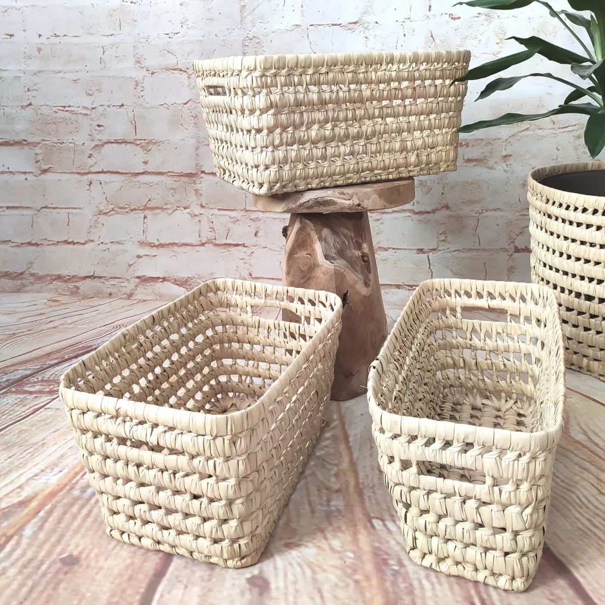 Handwoven Natural Fiber Storage Basket – Authentic & Multifunctional Organizer - Image 4