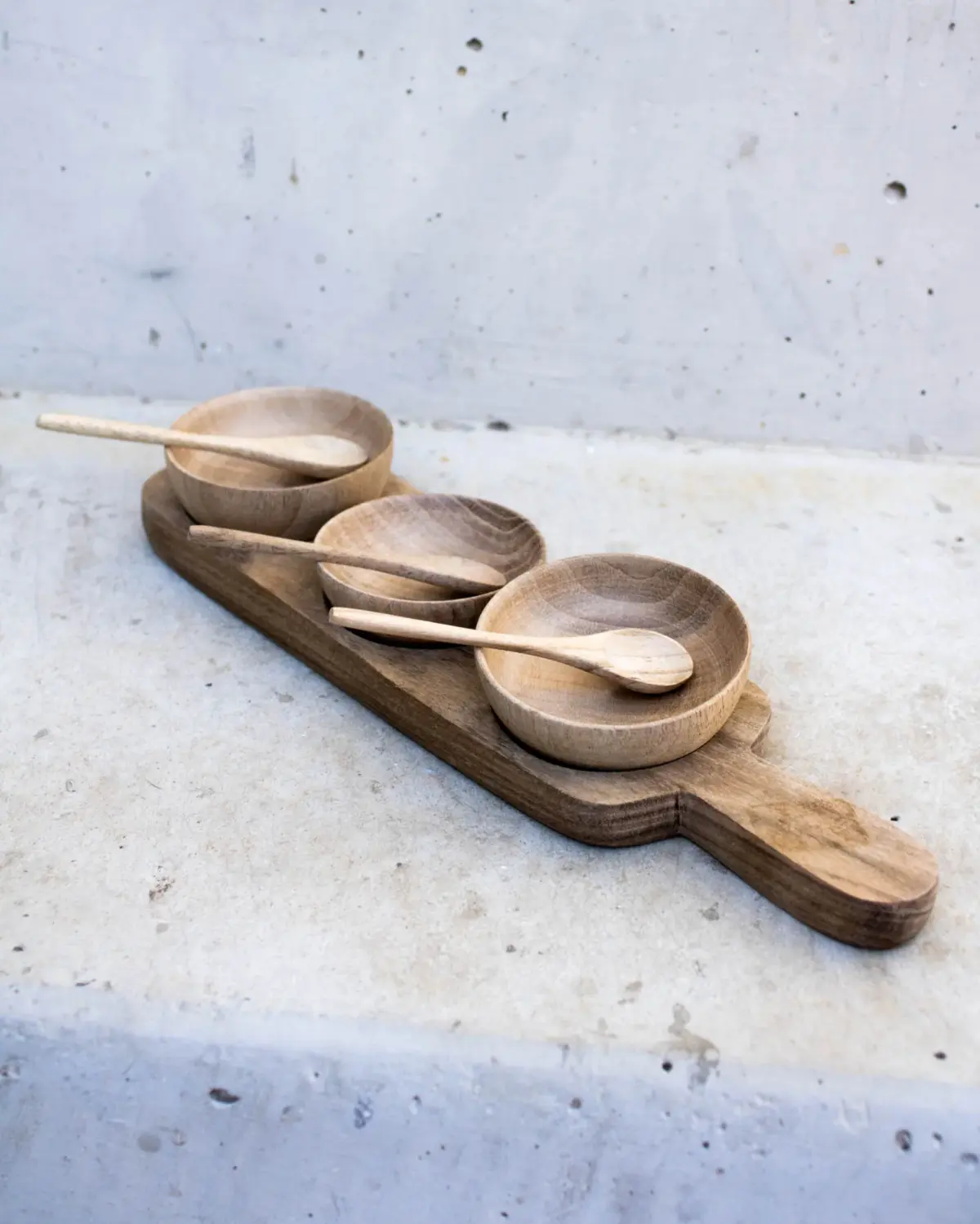 Walnut Wood Tapas Board with 3 Bowls – Handmade Moroccan Serving Set