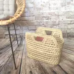 Porte-Revues en Fibres Naturelles – Vannerie Artisanale en Feuilles de Palmier 🌿 - Image 4