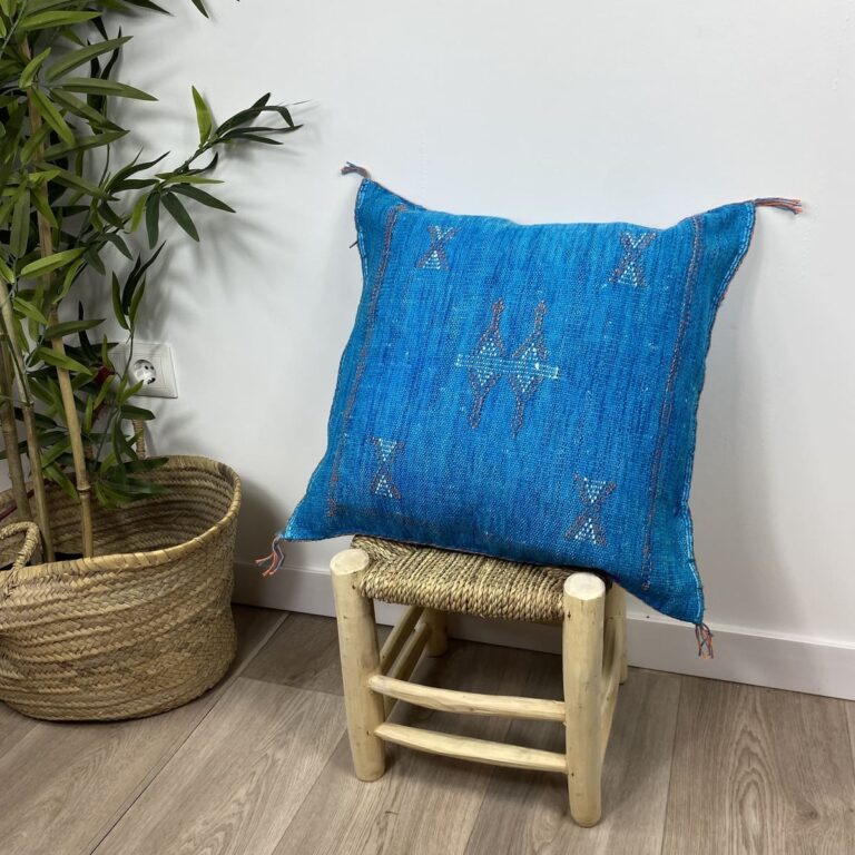 Cactus Silk Cushion Cover