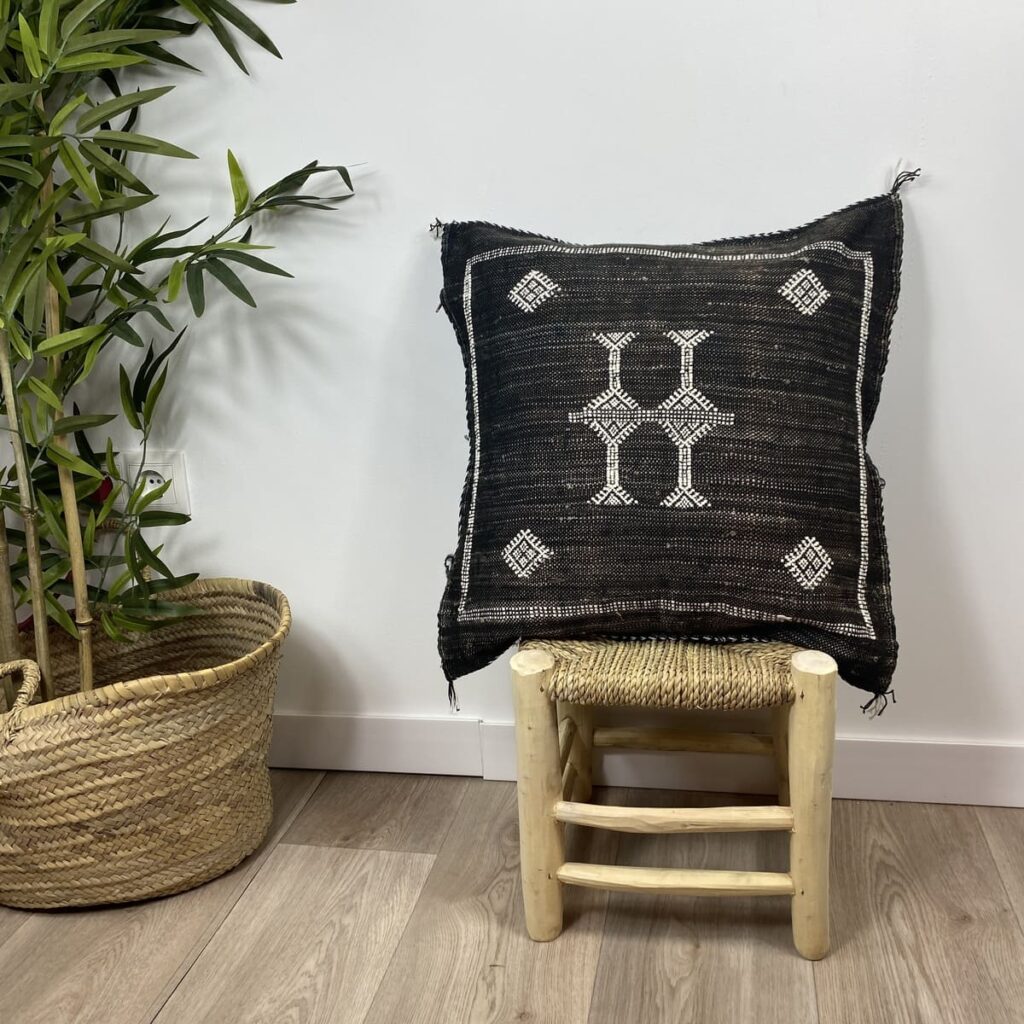 Cactus Silk Cushion Cover