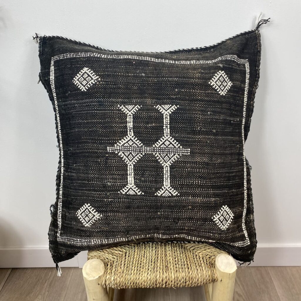 Cactus Silk Cushion Cover