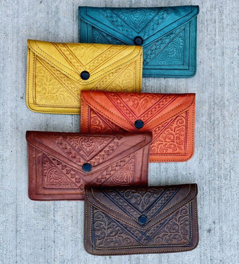 Moroccan Women’s Leather Wallet – Handcrafted Genuine Sheepskin