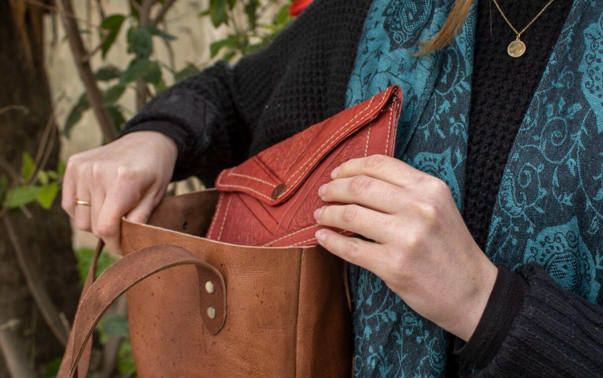 Moroccan Women’s Leather Wallet – Handcrafted Genuine Sheepskin - Image 2