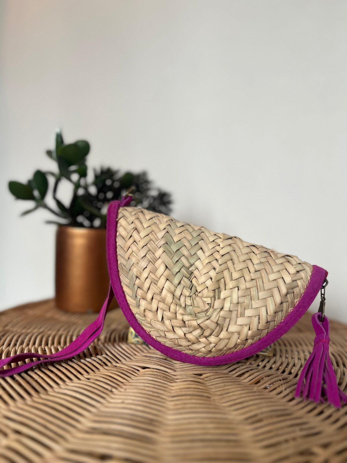 Handmade “HILAL” Palm Leaf Waist Bag – Moroccan Artisan Craft, Lightweight & Boho Chic, Zipper Closure