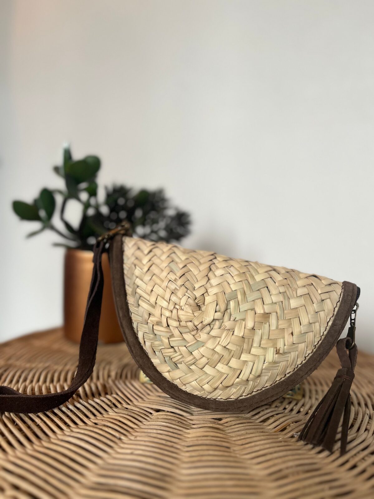Handmade “HILAL” Palm Leaf Waist Bag – Moroccan Artisan Craft, Lightweight & Boho Chic, Zipper Closure