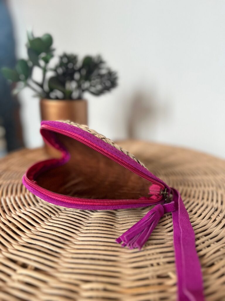 Handmade “HILAL” Palm Leaf Waist Bag – Moroccan Artisan Craft, Lightweight & Boho Chic, Zipper Closure