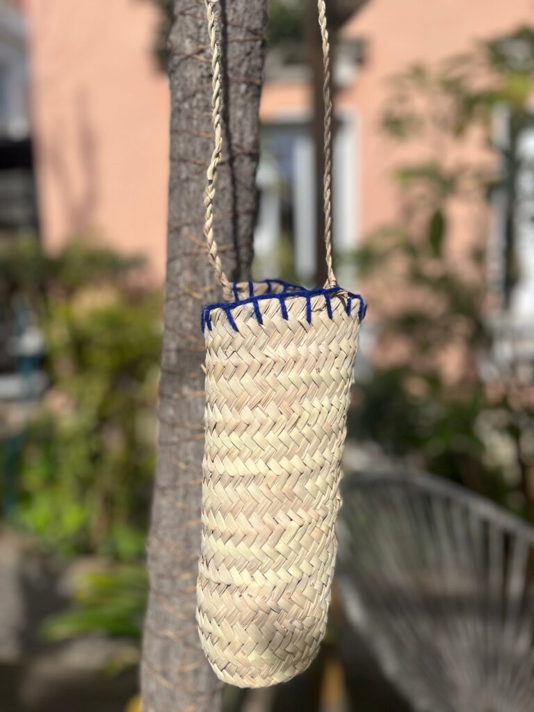Handmade “AZUR” Palm Leaf Water Bottle Holder – Moroccan Artisan Craft, Adjustable Shoulder Strap, Unique & Functional