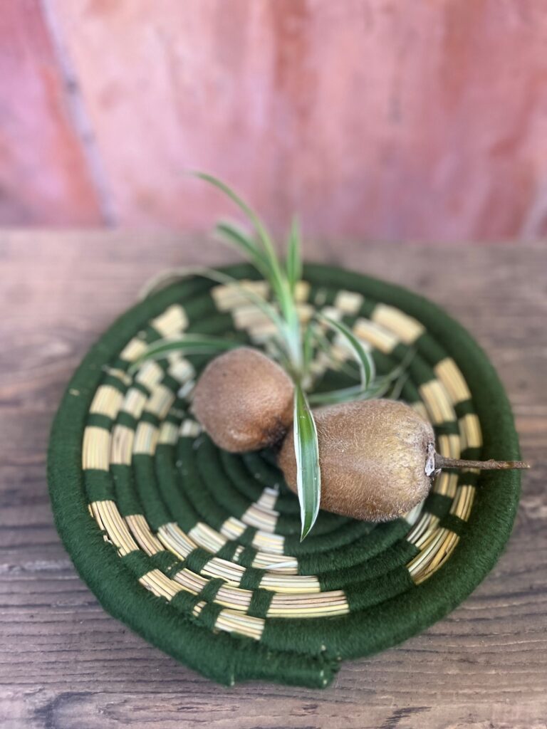 Flat Basket – Handmade Moroccan Decor 🌿✨
