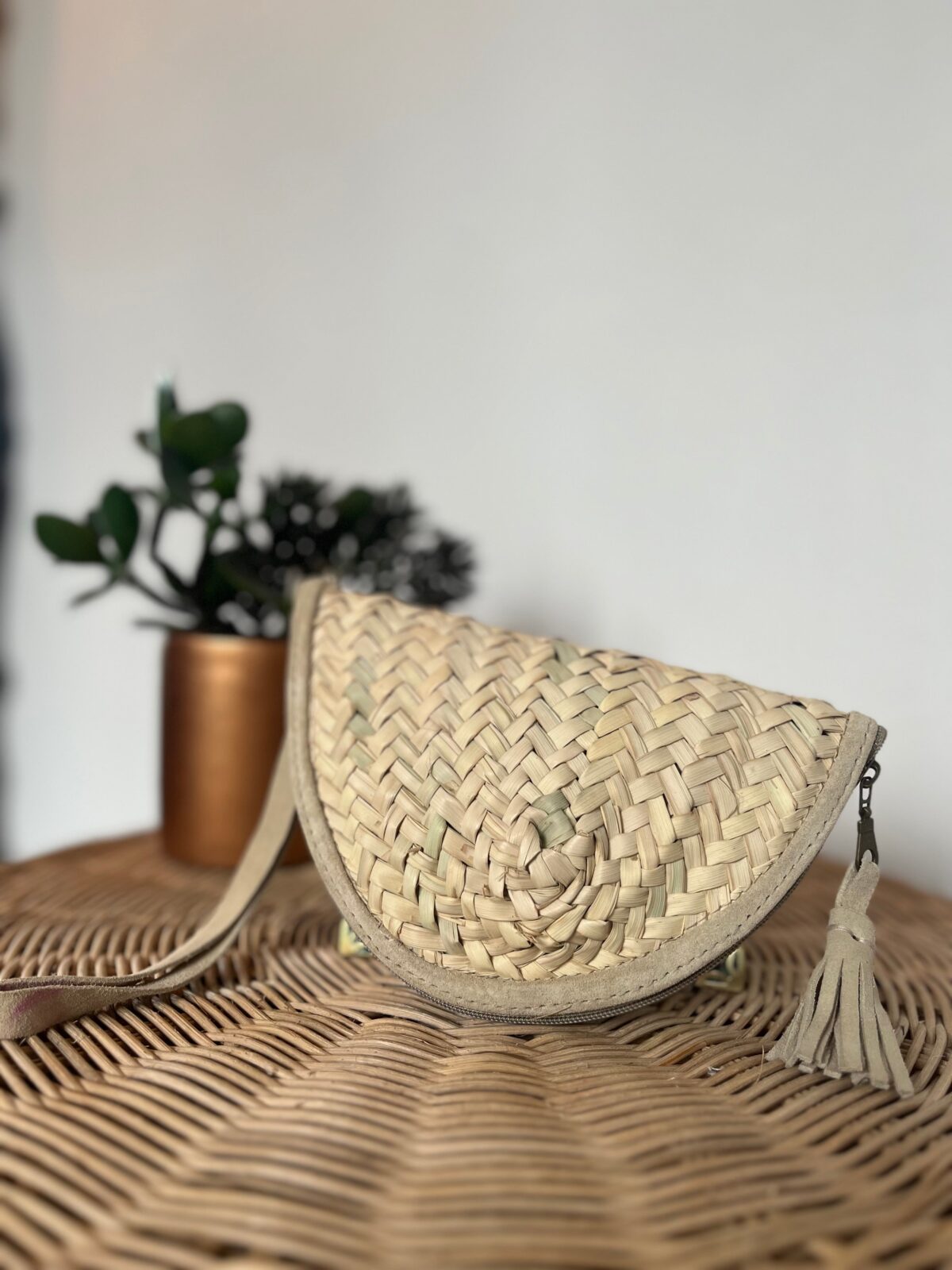 Handmade “HILAL” Palm Leaf Waist Bag – Moroccan Artisan Craft, Lightweight & Boho Chic, Zipper Closure