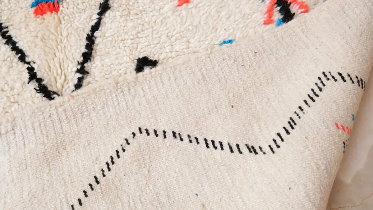 Pure Wool Moroccan Berber Carpet – Handmade Runner Rug Dimensions: 135 x 233 cm - Image 8