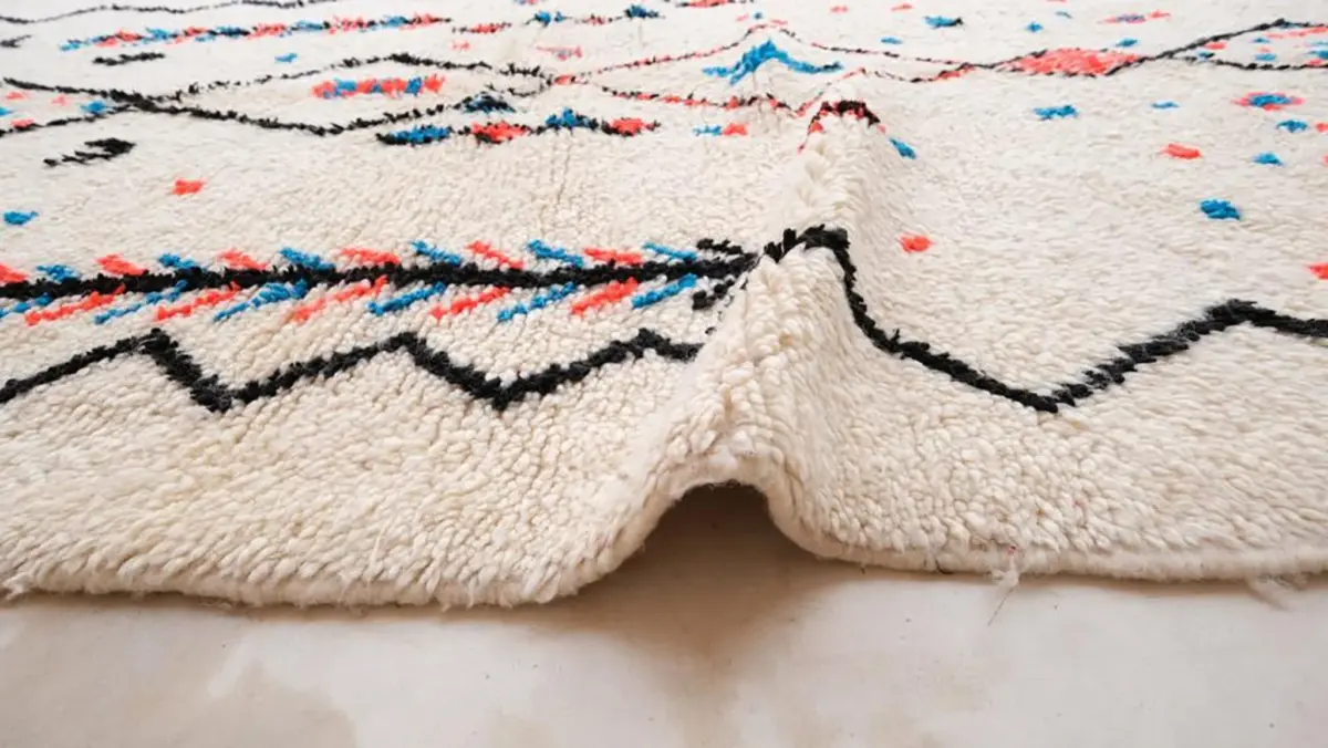 Pure Wool Moroccan Berber Carpet – Handmade Runner Rug Dimensions: 135 x 233 cm - Image 2