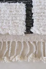 Pure Wool Moroccan Berber Carpet – Black & White Handmade Rug 254 x 156 cm | Authentic Tribal Design - Image 8