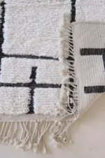 Pure Wool Moroccan Berber Carpet – Black & White Handmade Rug 254 x 156 cm | Authentic Tribal Design - Image 7